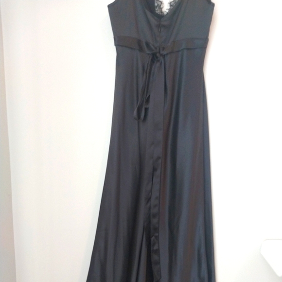 BCBG PARIS Satin Dress In Black Silk Sz 4 - Picture 5 of 7